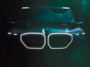 BMW mostra primeiro teaser do XM Concept thumbnail