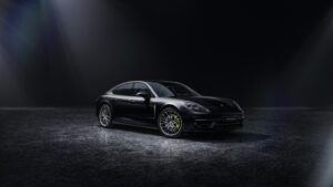 Porsche Panamera Platinum Edition, a nova versão especial com detalhes exclusivos thumbnail