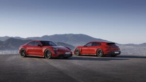 Novo Porsche Taycan GTS, a primeira versão do elétrico a superar os 500 km de autonomia thumbnail