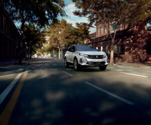 Peugeot celebra produção da unidade 1 milhão do 3008 thumbnail