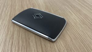 Renault celebra 20º aniversário da chave-cartão thumbnail