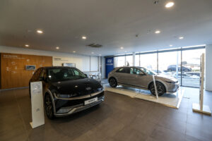 Hyundai implementa primeiro EV Showroom em Portugal thumbnail