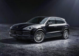 Porsche enriquece a gama Cayenne com as versões Platinum thumbnail