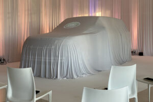 Fomos conhecer a primeira unidade do novo Range Rover a chegar a Portugal thumbnail