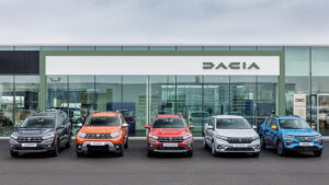 Nova imagem corporativa da Dacia começa a chegar aos concessionários thumbnail