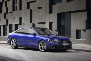 Audi renova o seu topo-de-gama com mais tecnologia e um retoque estilístico thumbnail