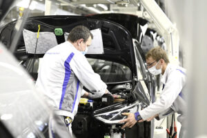 Trabalhadores da Volkswagen AG vão receber bónus de 500 euros no final do mês thumbnail