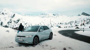 Hyundai IONIQ 5 à caça das estrelas com Nicholas Roemmelt thumbnail