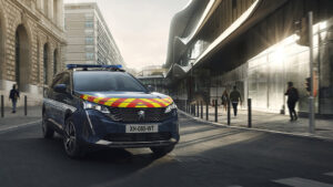 Peugeot 3008 Hybrid Plug-In passa a fazer parte da frota da Gendarmerie Nationale thumbnail