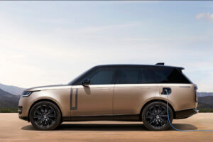 Novo Range Rover inclui a gama de motores mais avançada de sempre thumbnail