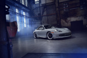 Porsche 911 Classic Club Coupe é uma viagem ao passado do Porsche Club of America thumbnail