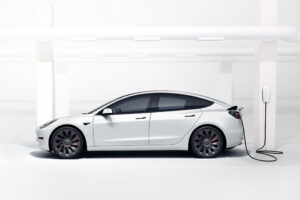 Tesla prepara-se para recolher mais de 120 mil Model 3 na China thumbnail