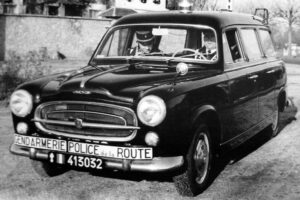 Ligação da Peugeot à Gendarmerie Nationale já dura há mais de 70 anos thumbnail