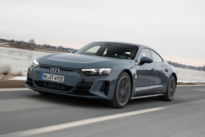 Audi e-tron GT eleito World Performance Car nos World Car Awards thumbnail