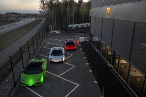 Lamborghini continua a expandir a sua presença com a abertura de novos espaços thumbnail
