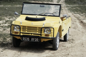 O original Citroën Méhari foi oficialmente apresentado em maio de 1968 thumbnail