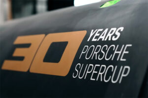 Porsche cria um 911 GT3 único para assinalar os 30 anos da Supercup thumbnail