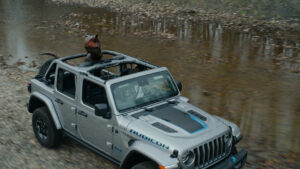 Nova campanha de marketing da Jeep está ligada ao filme Jurassic World Dominion thumbnail