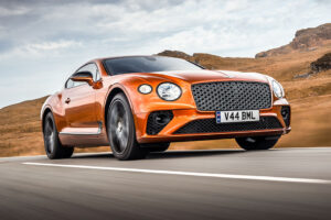 Mulliner passa a representar o topo da oferta do Bentley Continental GT thumbnail