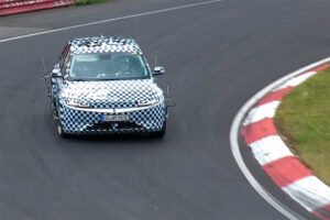 Hyundai IONIQ 5 N já anda em testes no traçado do Nordschleife thumbnail