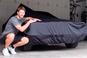 Romain Grosjean mostra-nos tudo o que guarda na sua garagem de Miami thumbnail