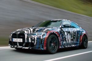 BMW M tem novo protótipo com quatro motores elétricos. O novo M3? thumbnail