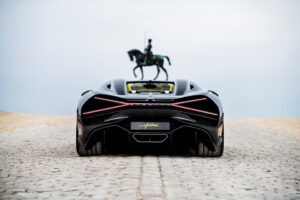 Bugatti Mistral faz a sua estreia europeia no Chantilly Arts & Elegance thumbnail