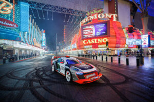 Ken Block e o Audi S1 Hoonitron eletrizam Las Vegas com a Electrikhana thumbnail