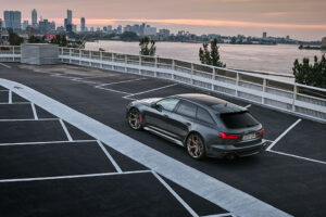 Audi RS6 vs Alpine A110 S: Apesar dos 272 km/h, “ganhou”  Alpine da polícia francesa thumbnail