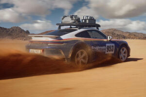 Novo Porsche 911 Dakar está equipado com pneus Pirelli Scorpion All Terrain Plus thumbnail