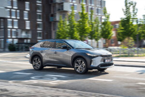 Toyota vai ter mais seis elétricos até 2026 thumbnail