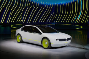 Novo concept da BMW consegue demonstrar emoções e mudar de cor thumbnail