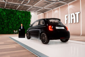 Fiat apresentou oficialmente a sua nova Metaverse Store no CES de Las Vegas thumbnail
