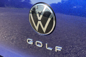 Próximo VW Golf será 100% elétrico thumbnail