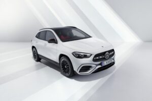 Mercedes GLA renovado com um novo visual e mais equipamento de série thumbnail
