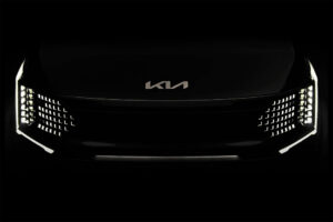 Kia revela alguns detalhes do seu novo topo de gama, o imponente EV9 thumbnail