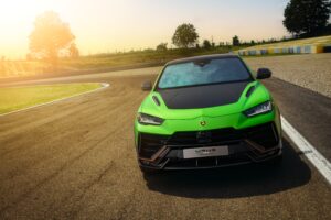 Lamborghini apresenta Super SUV: edição limitada do Urus Performante ‘Essenza SCV12’ thumbnail