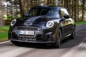 Edição limitada do Mini John Cooper Works pode ser a última com caixa de velocidades manual thumbnail