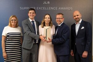 Pirelli vence prémio de ‘Fornecedor De Excelência’ Da Jaguar Land Rover thumbnail