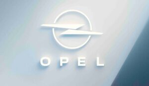 Opel revela o novo emblema icónico ‘Blitz’ thumbnail