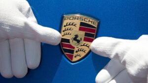 Porsche lidera o Brand Finance Luxury & Premium 50 do sector das marcas de luxo thumbnail
