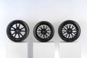 Pirelli P Zero: 35 anos de um pneu cuja história começou com o Lancia Delta S4 e o Ferrari F40 thumbnail
