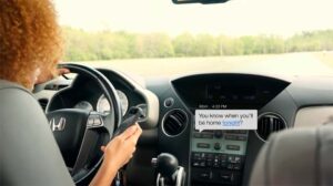 Campanha “Ao volante, o telemóvel pode esperar”: 20% dos acidentes são causados pelo uso de telemóvel thumbnail