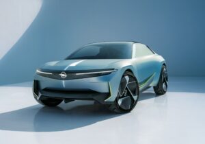 Concept Experimental proporciona visão do futuro da Opel thumbnail