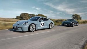Porsche 911 S/T: edição especial marca 60º aniversário thumbnail