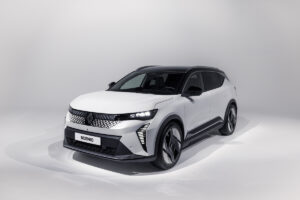 Renault Scenic E-Tech: Eleito Carro do Ano de 2024 thumbnail