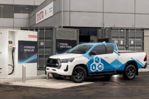 Toyota: Apresentada a Hilux com pilha de combustível a hidrogénio thumbnail