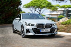 Novo BMW i5: grande autonomia e enorme prazer de condução thumbnail