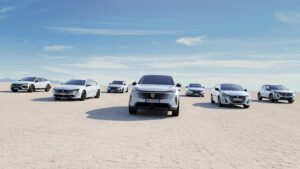 Peugeot reforça gama 100% elétrica em 2024 com os novos e-408 e e-5008 thumbnail