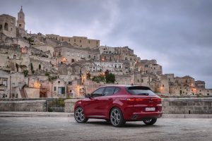 Tributo Italiano: A nova série especial da Alfa Romeo já disponível em Portugal thumbnail